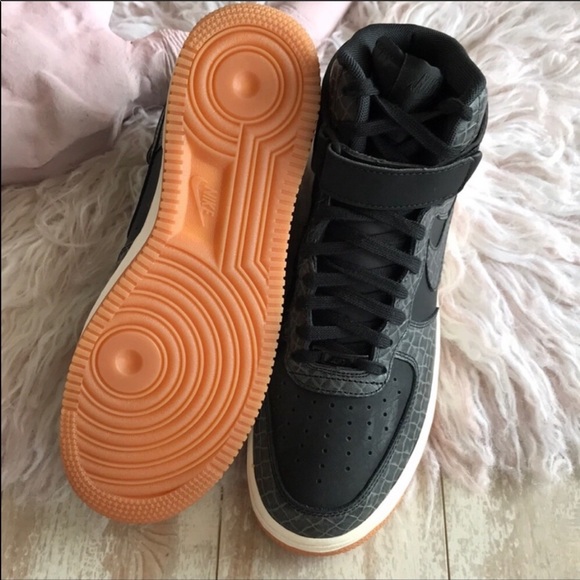 NWT Nike Air Force 1 Premium - Picture 7 of 7